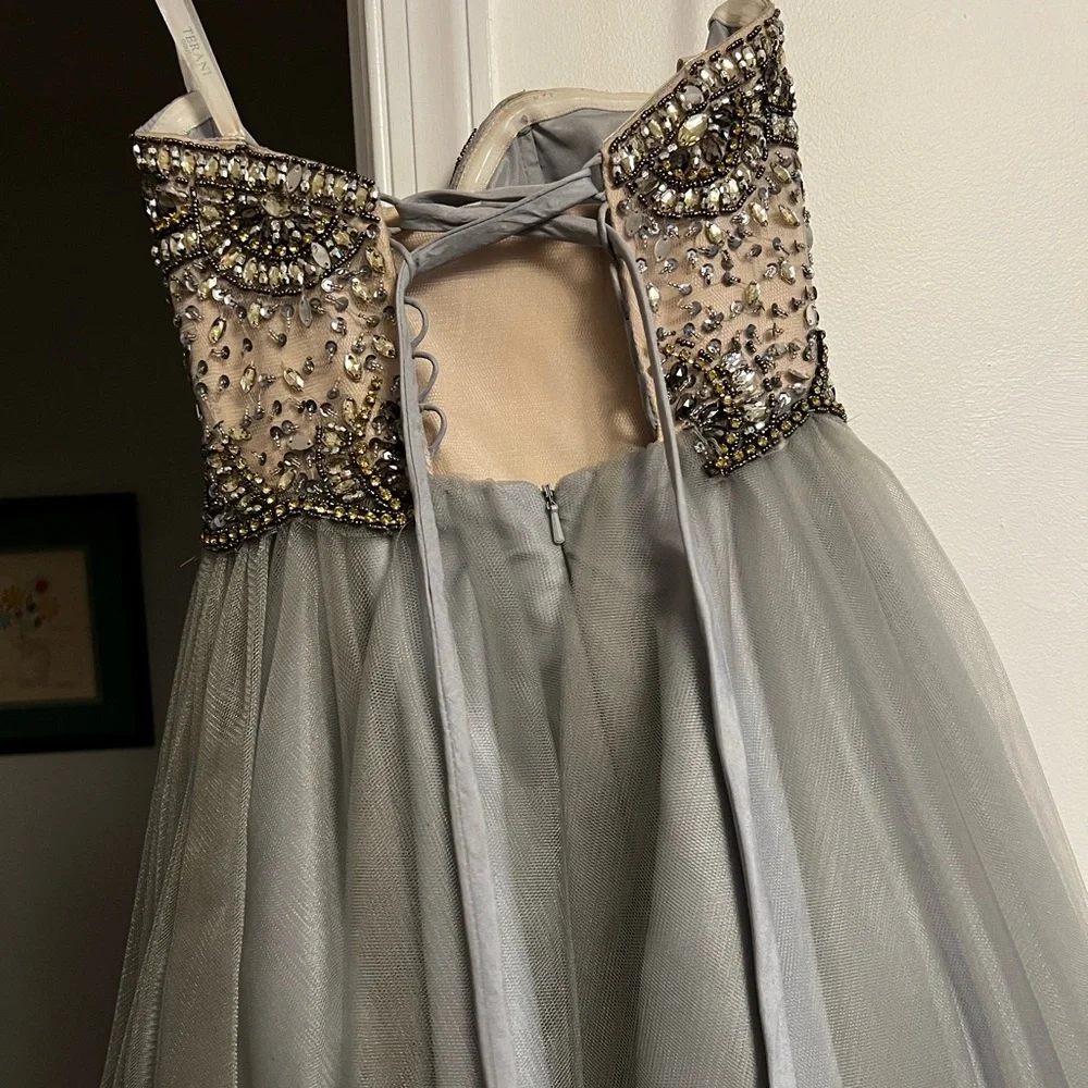 TERANI SHORT PROM DRESS - Picture 3 of 3